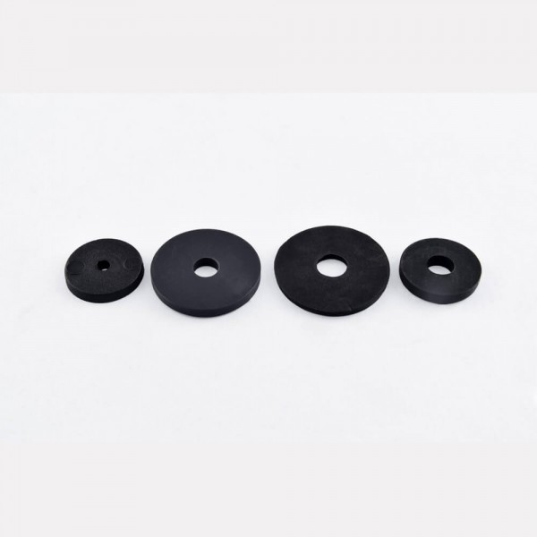 Grommets for metal sheets with stud